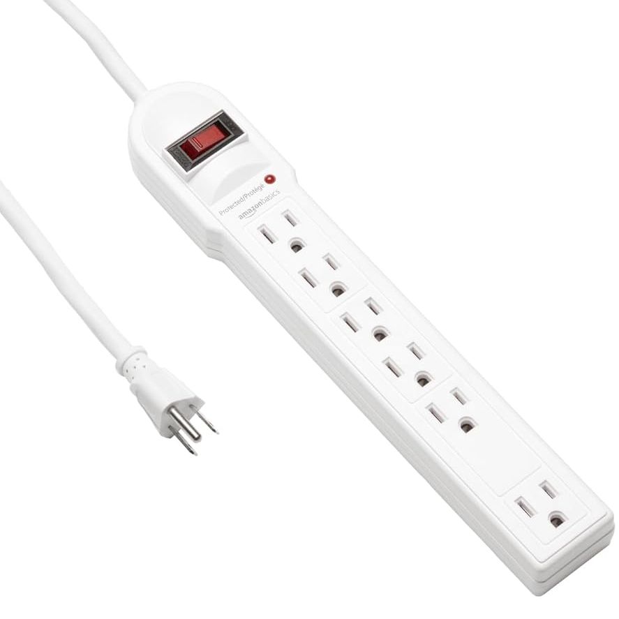 Amazon Basics Multiprise avec protection contre les surtensions, 6 prises, 790 joules, indicateur LED, rallonge de 1,8 m, blanc