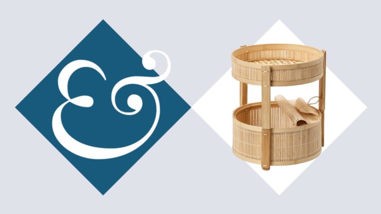 La tour à fruits minimaliste et non toxique d’IKEA est l’échange chic à 39 $ pour votre stockage de produits en plastique – vous n’aurez pas à la cacher Bamboo IKEA organizer on Homes & Gardens blue and white diamond and logo background