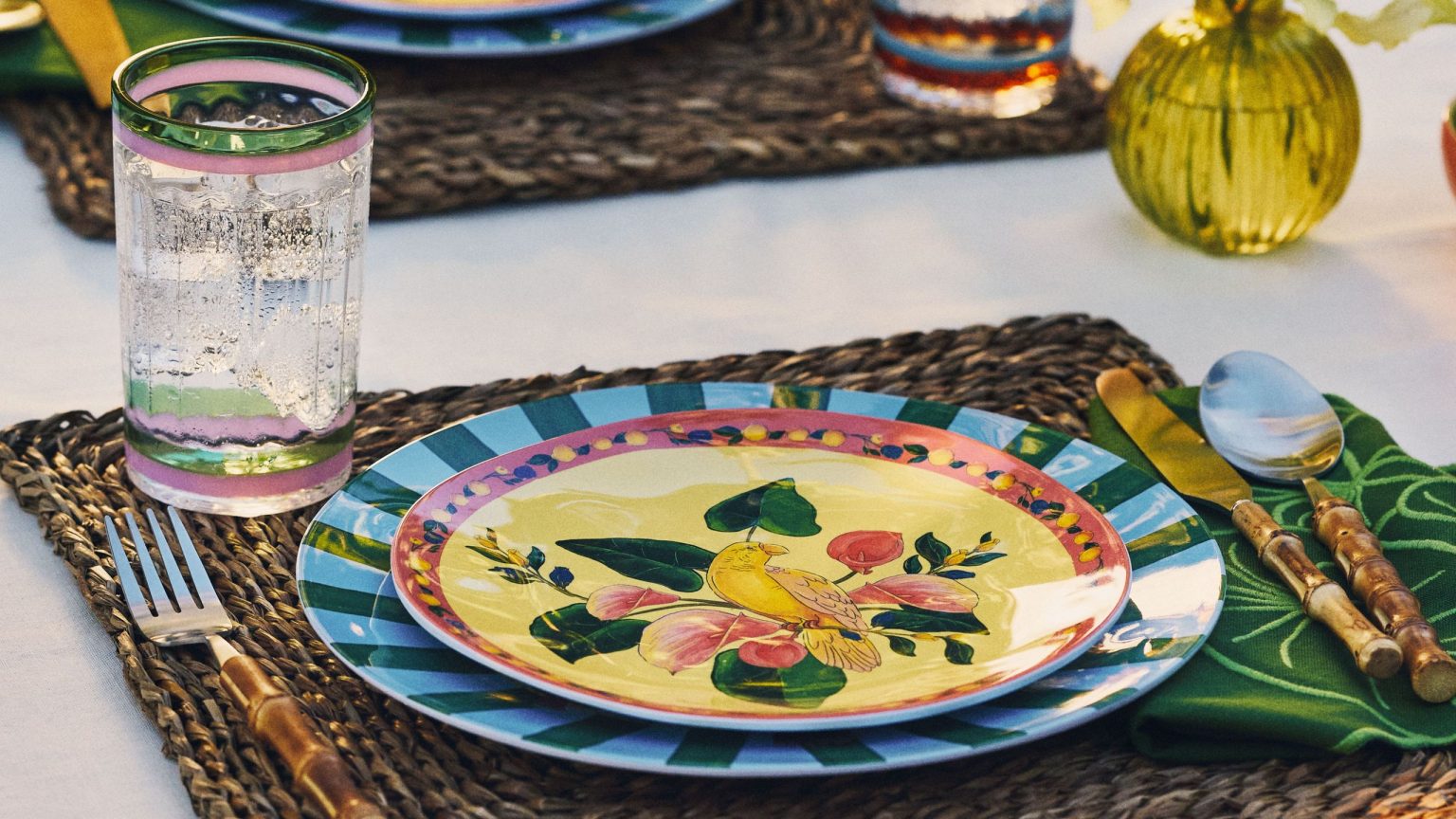 Le collaborateur mode de longue date d’Anthropologie a enfin lancé une collection d’articles pour la maison – Cette nouvelle collection audacieuse, prête pour l’hébergement intérieur-extérieur, est à ne pas manquer Le collaborateur mode de longue date d'Anthropologie a enfin lancé une collection d'articles pour la maison – Cette nouvelle collection audacieuse, prête pour l'hébergement intérieur-extérieur, est à ne pas manquer