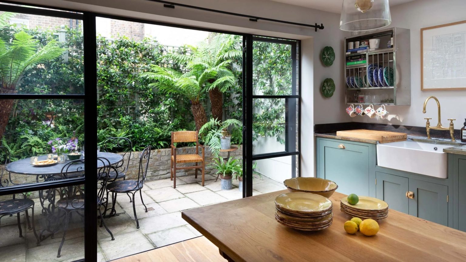 Comment donner à votre nouveau jardin une « histoire instantanée » – 6 idées pour transformer votre terrasse en une escapade à la campagne anglaise Comment donner à votre nouveau jardin une « histoire instantanée » – 6 idées pour transformer votre terrasse en une escapade à la campagne anglaise