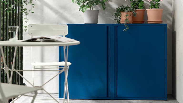 Que cacherez-vous dans votre SUNDSÖ ? Le nouvel IKEA répond à tous les besoins en matière de petit balcon pour l'hébergement d'été