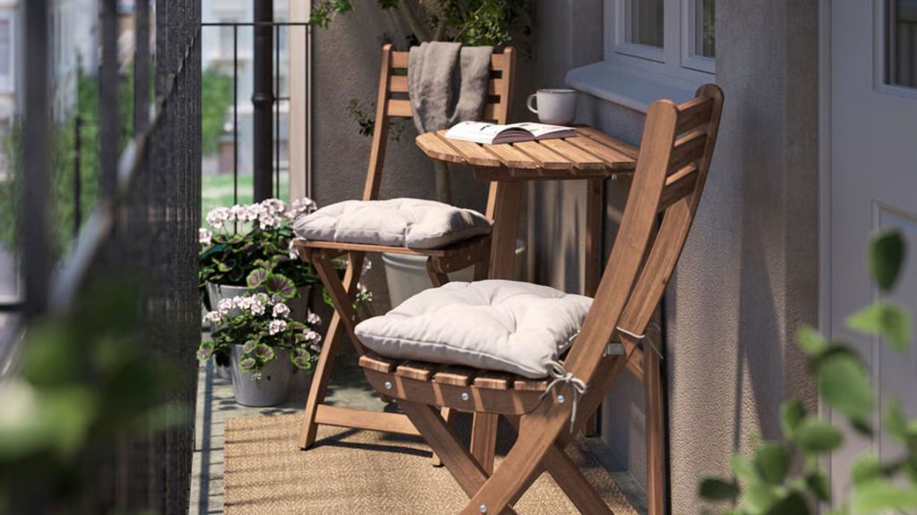 Cet économiseur d'espace IKEA vient de remplacer tout mon ensemble bistro de jardin – et mon patio semble deux fois plus grand