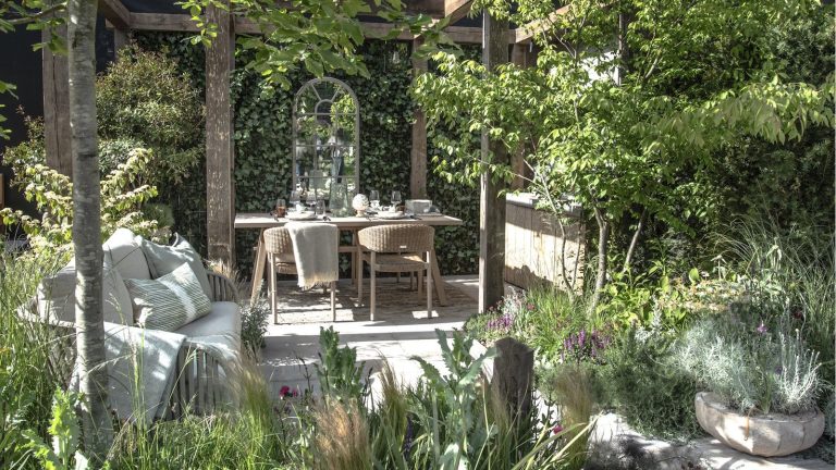 Chelsea Flower Show 2026 outdoor dining