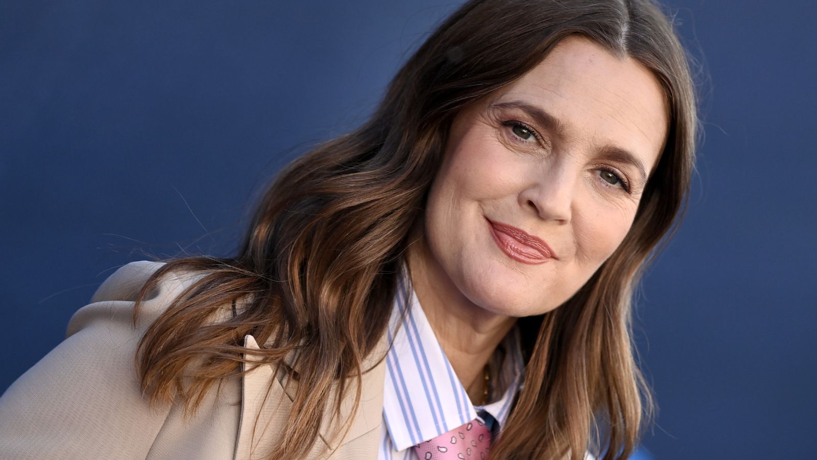 a dessiné Barrymore sur fond bleu