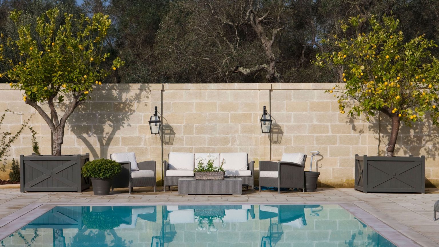 La nouvelle lampe de patio à 10 $ d’ALDI est la mise à niveau minimaliste du jardin que tout le monde achètera cet été La nouvelle lampe de patio à 10 $ d'ALDI est la mise à niveau minimaliste du jardin que tout le monde achètera cet été