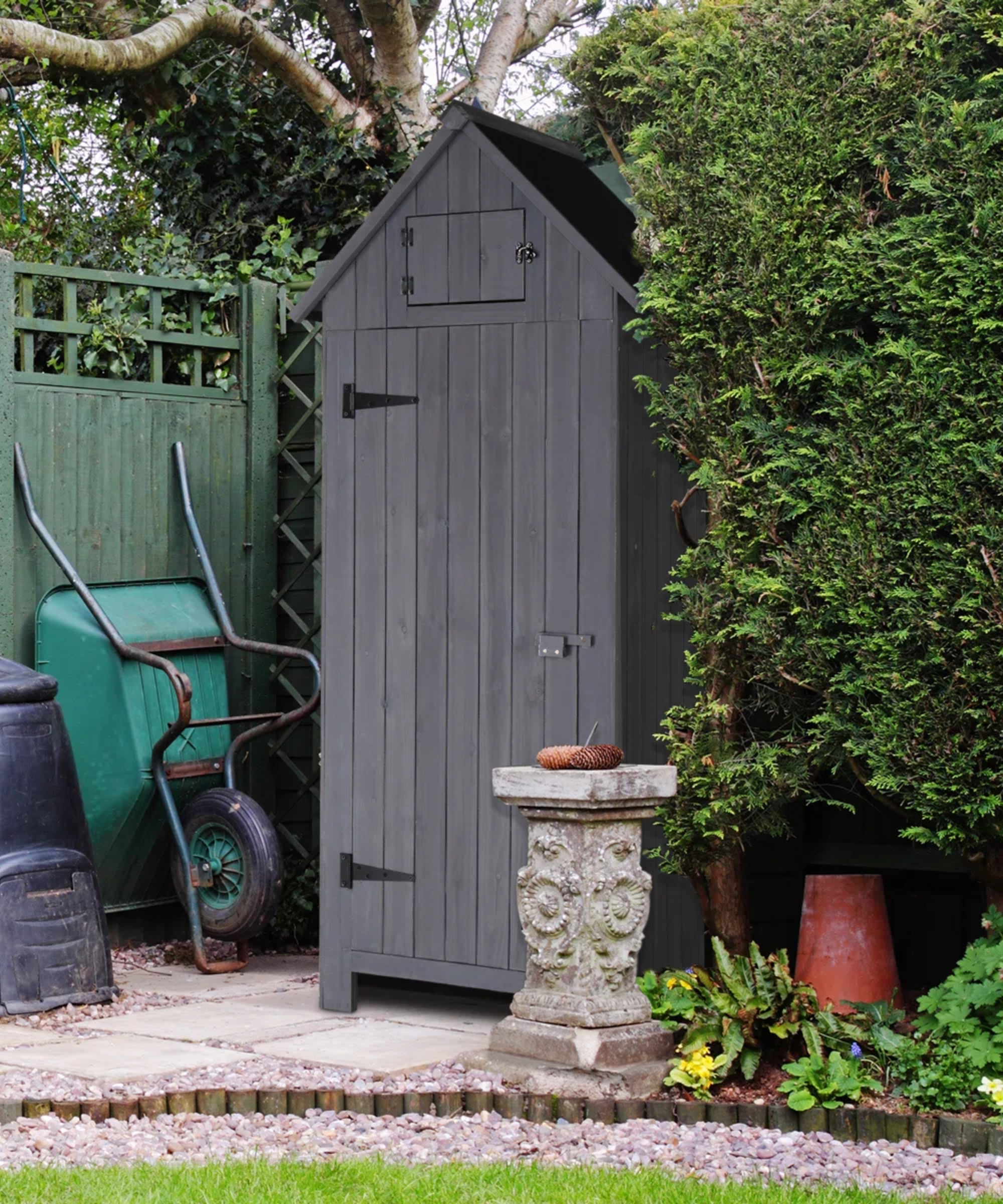 un cabanon de rangement extérieur