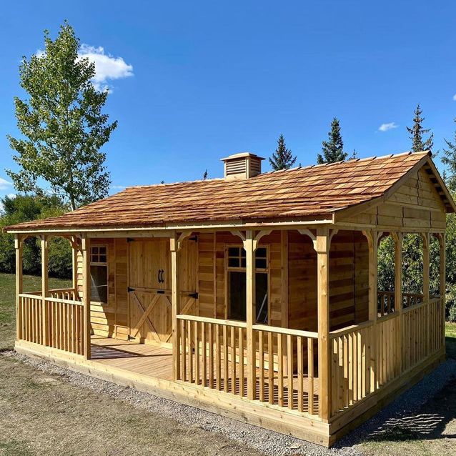 Cedarshed Farmhouse Hangar de stockage en bois de cèdre rouge de l'Ouest | Wayfair