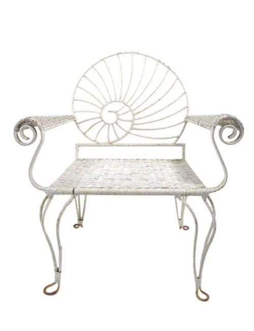 Chaise longue à accoudoirs arrière en coquille Nautilus