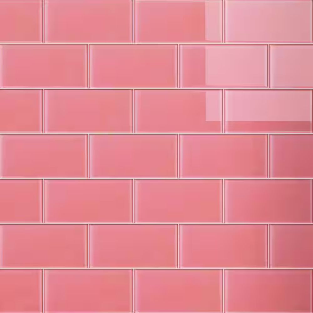 Carrelage métro en verre rose