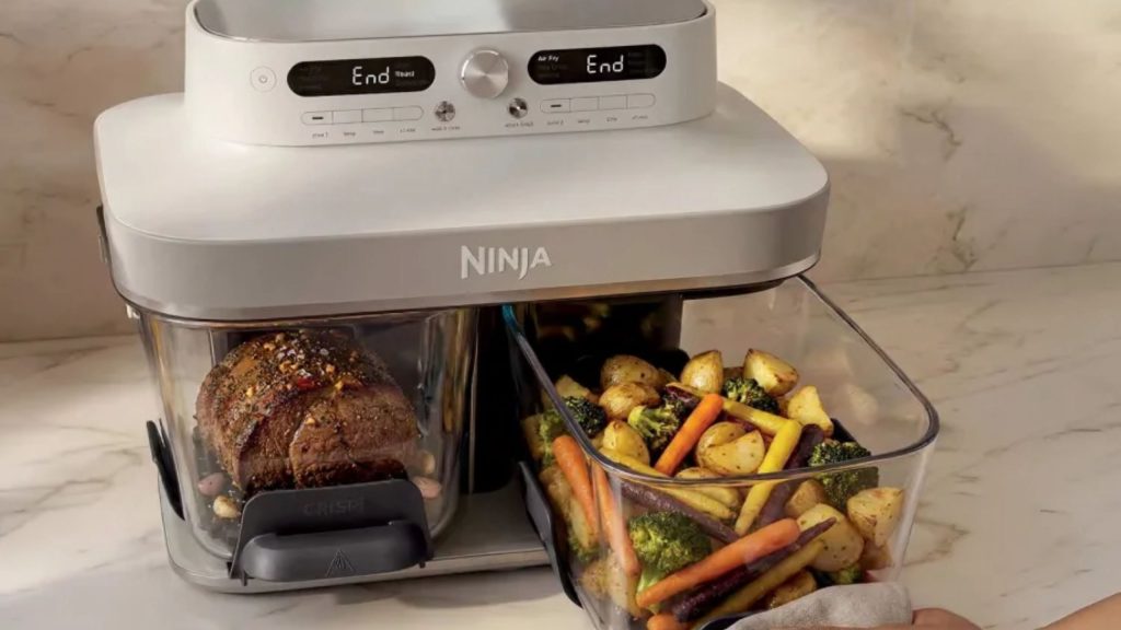 Ninja vient de lancer une nouvelle friteuse à air Glass Crispi DualZone, et je suis déjà obsédé – c'est la preuve que plus gros est vraiment mieux