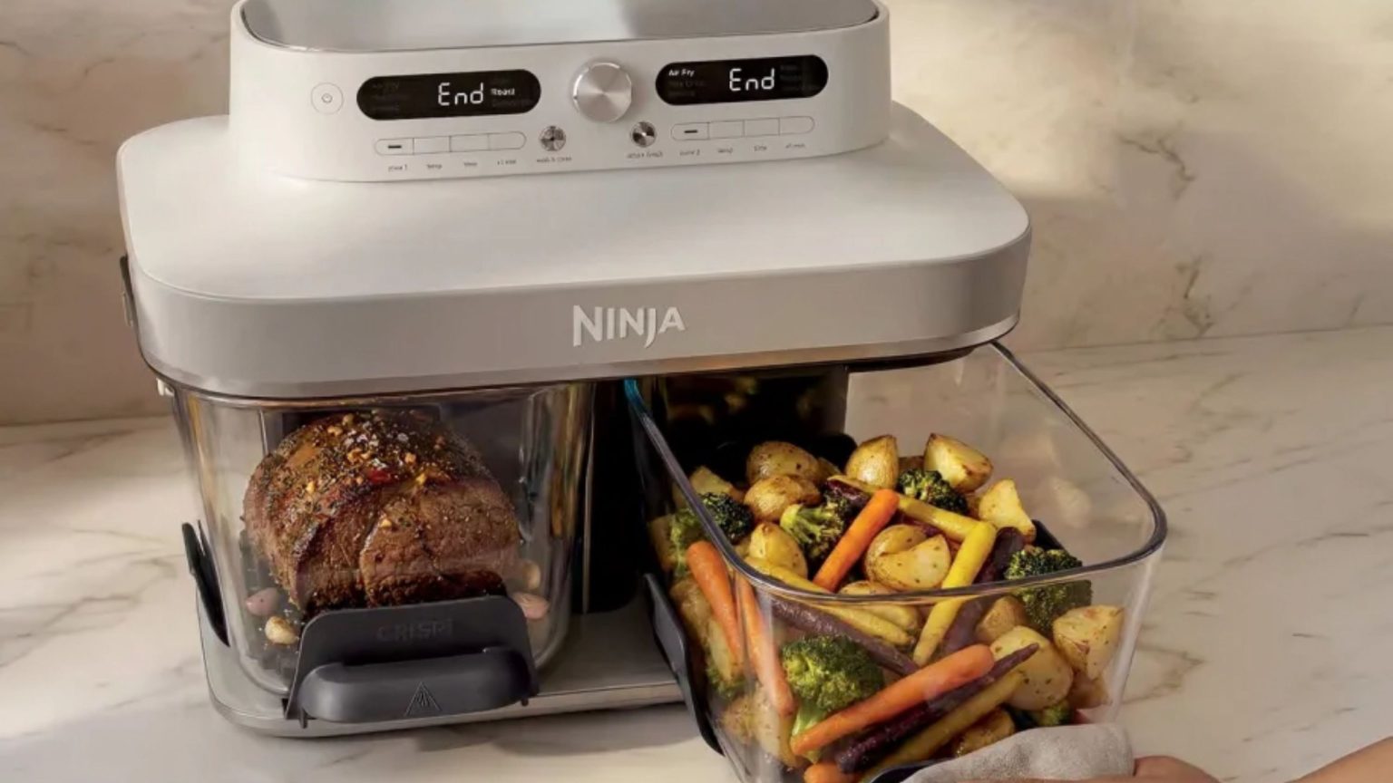 Ninja vient de lancer une nouvelle friteuse à air Glass Crispi DualZone, et je suis déjà obsédé – c’est la preuve que plus gros est vraiment mieux Ninja vient de lancer une nouvelle friteuse à air Glass Crispi DualZone, et je suis déjà obsédé – c'est la preuve que plus gros est vraiment mieux