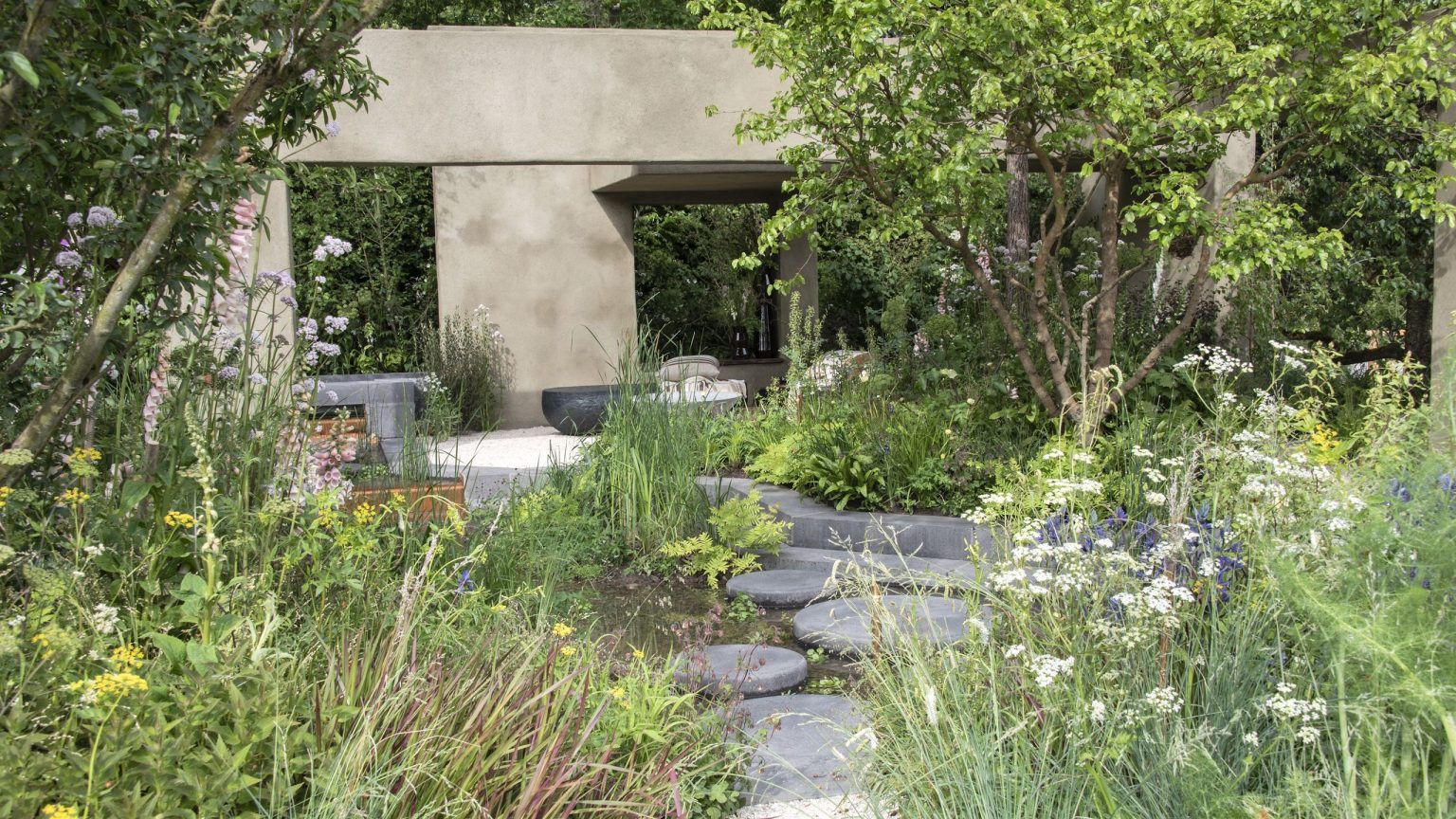 En tant que jardinier professionnel, je ne jure que par cet outil pour désherber entre les cultures et dans les parterres de fleurs – c'est rapide et sans effort