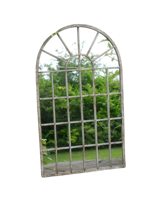 Miroir vintage en métal vieilli pour jardin extérieur